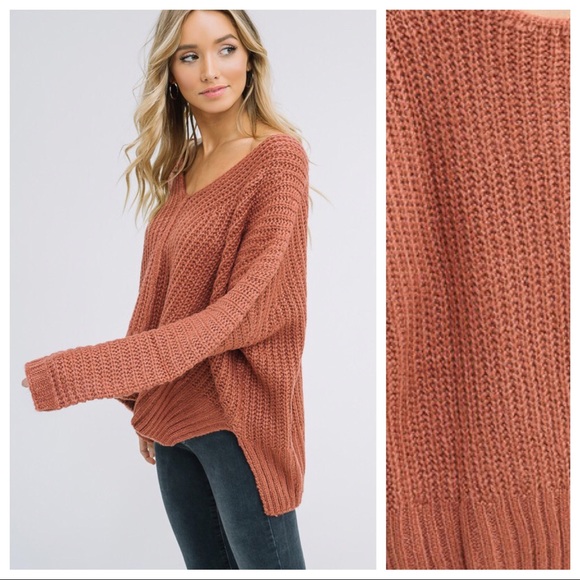 Destini Oversized V-Neck Pullover Sweater - Picture 4 of 4